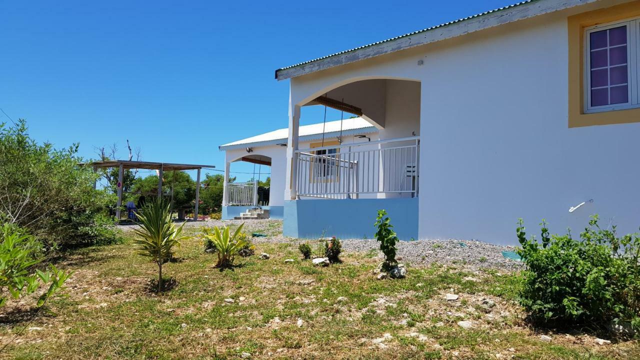 Villa Planete Bleue Habitation Mes Desirs Beaurenom Exterior foto
