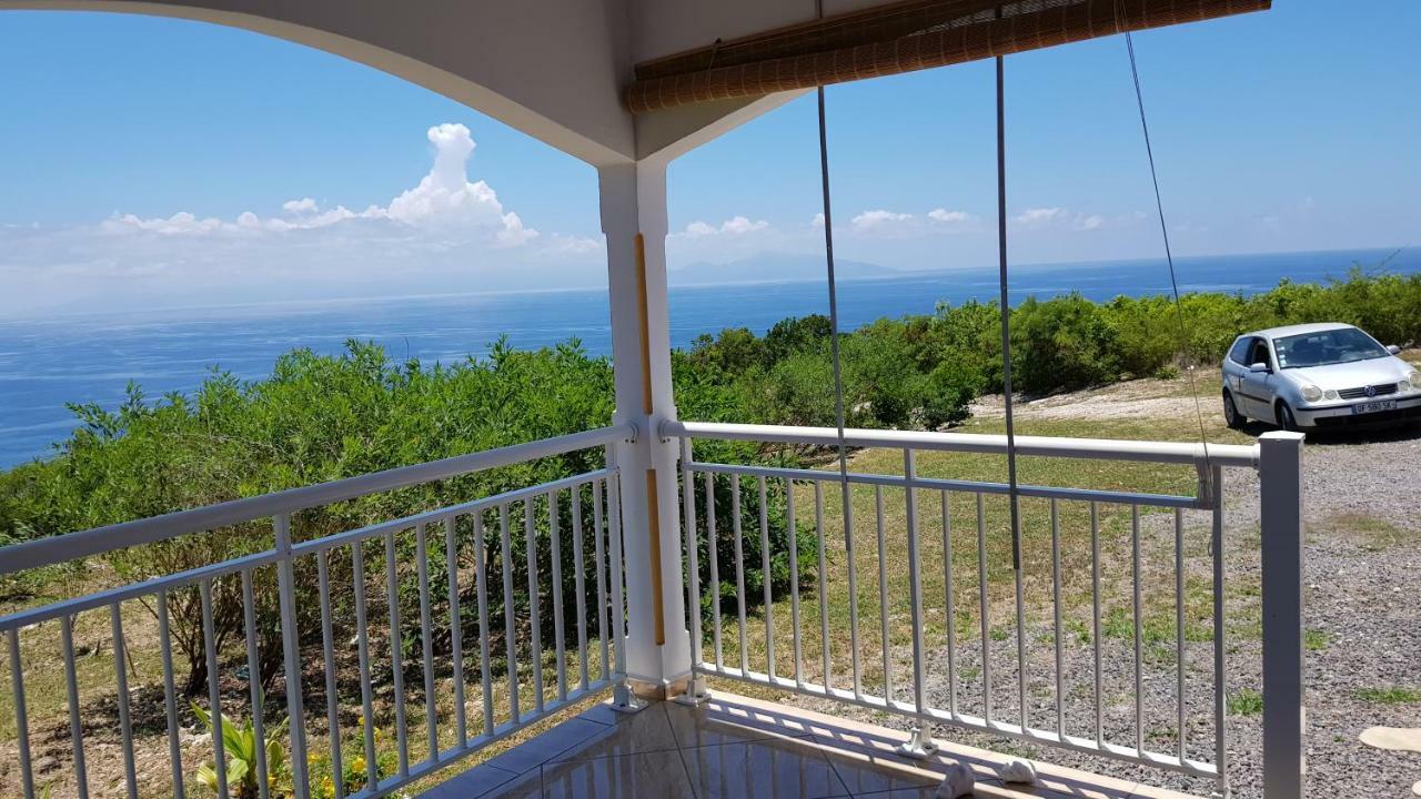 Villa Planete Bleue Habitation Mes Desirs Beaurenom Exterior foto