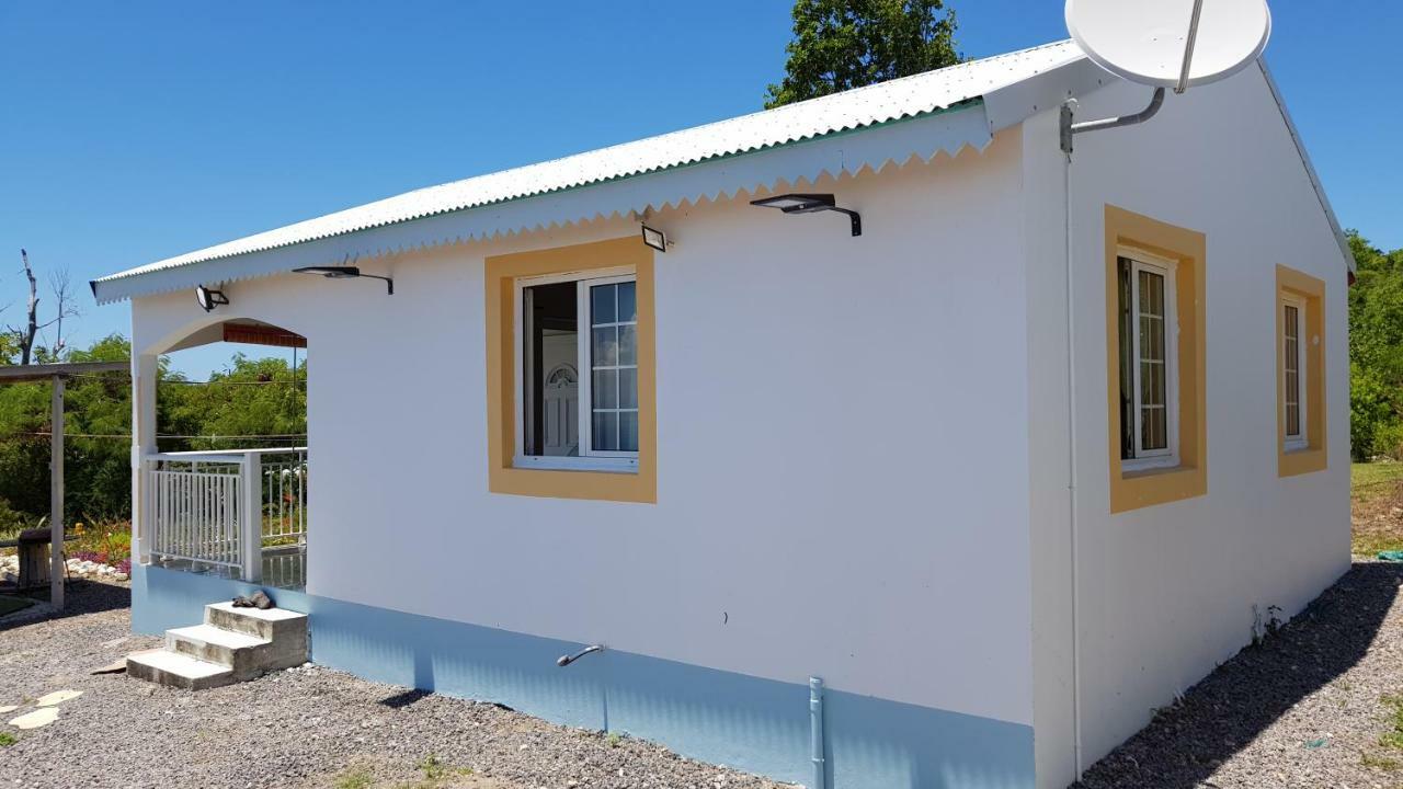Villa Planete Bleue Habitation Mes Desirs Beaurenom Exterior foto